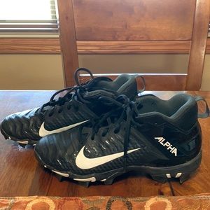 Nike Alpha Youth Boys Football Cleats Size 7US
